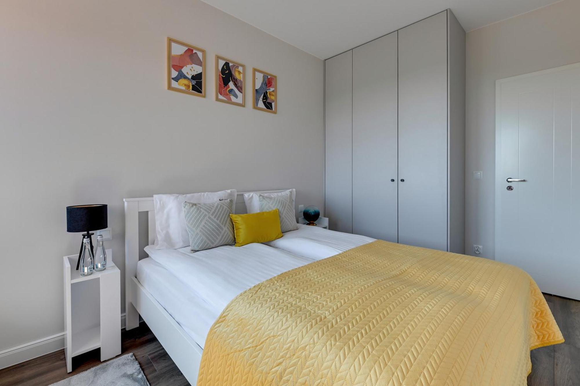 Scala City Center Apartments With Parking By Lion Apartments Gdansk Exterior foto